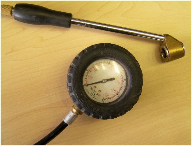 tyre-gauge