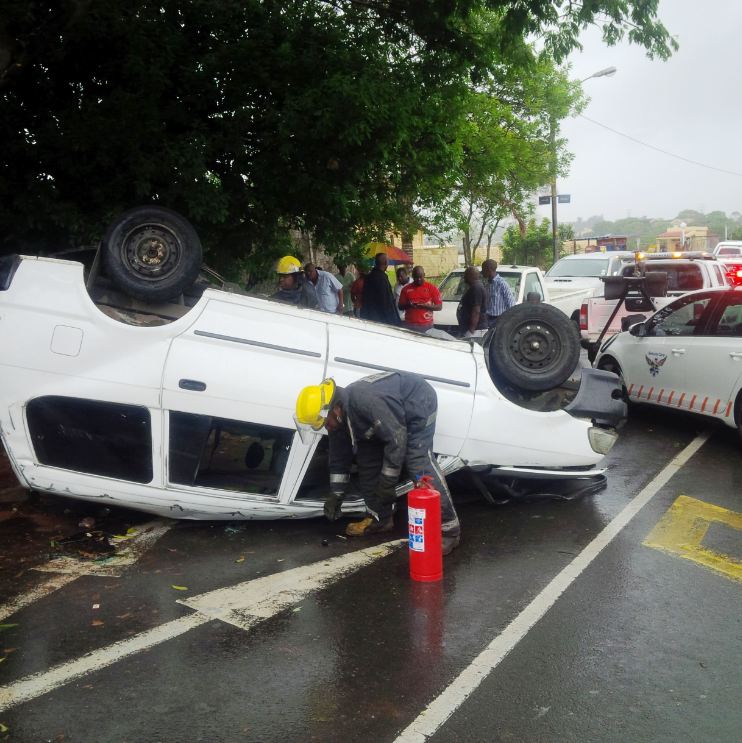 Vehicle transporting School kids rolls leaving 15 injured in Durban