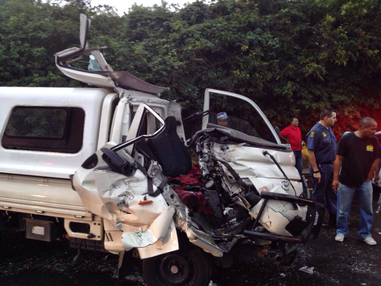 M4 La Lucia rear-end collision leaves 11 injured