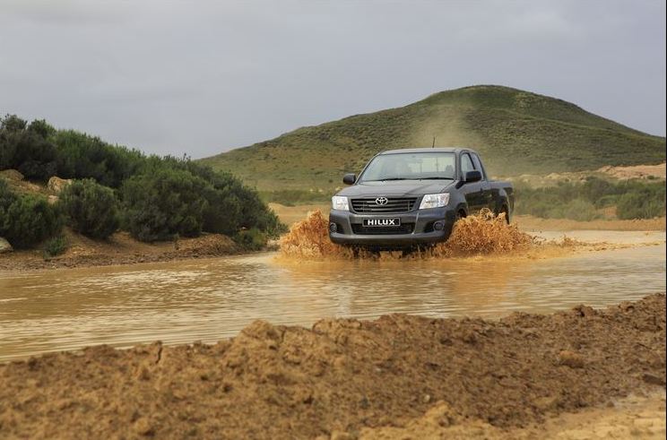 Toyota raises the bar with the new Raised Body Hilux 2.5 D-4D SRX Xtra Cab