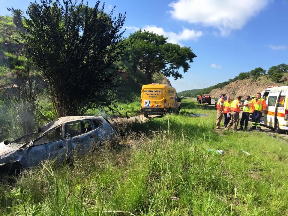 One killed and 3 injured in vehicle rollover on the N3 near Tugela River