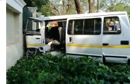 Seventeen injured in road crash at Houghton Estate