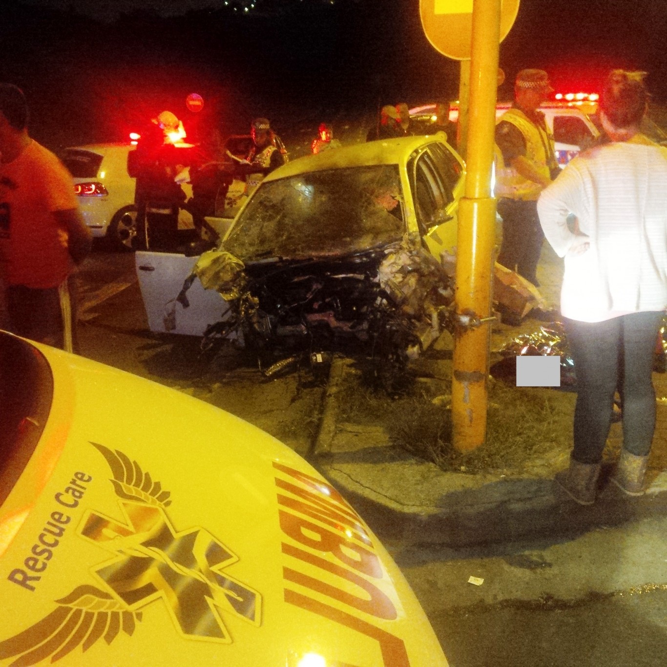 Early morning collision leaves 1 dead, 3 injured Durban