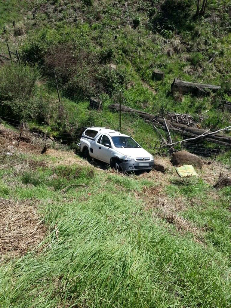Vehicle rolls injuring four on the N3 near Richmond Road in Pietermaritzburg