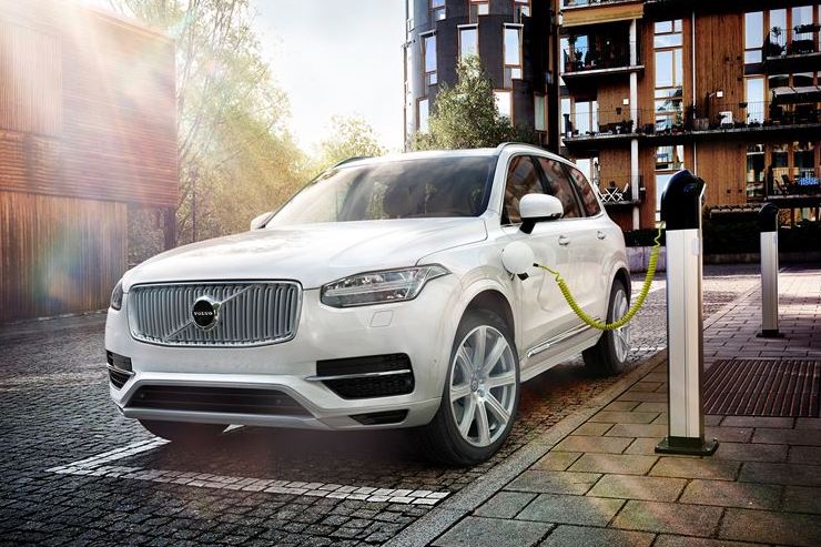 Volvo Cars introduces Twin Engine technology in world's most powerful and cleanest SUV