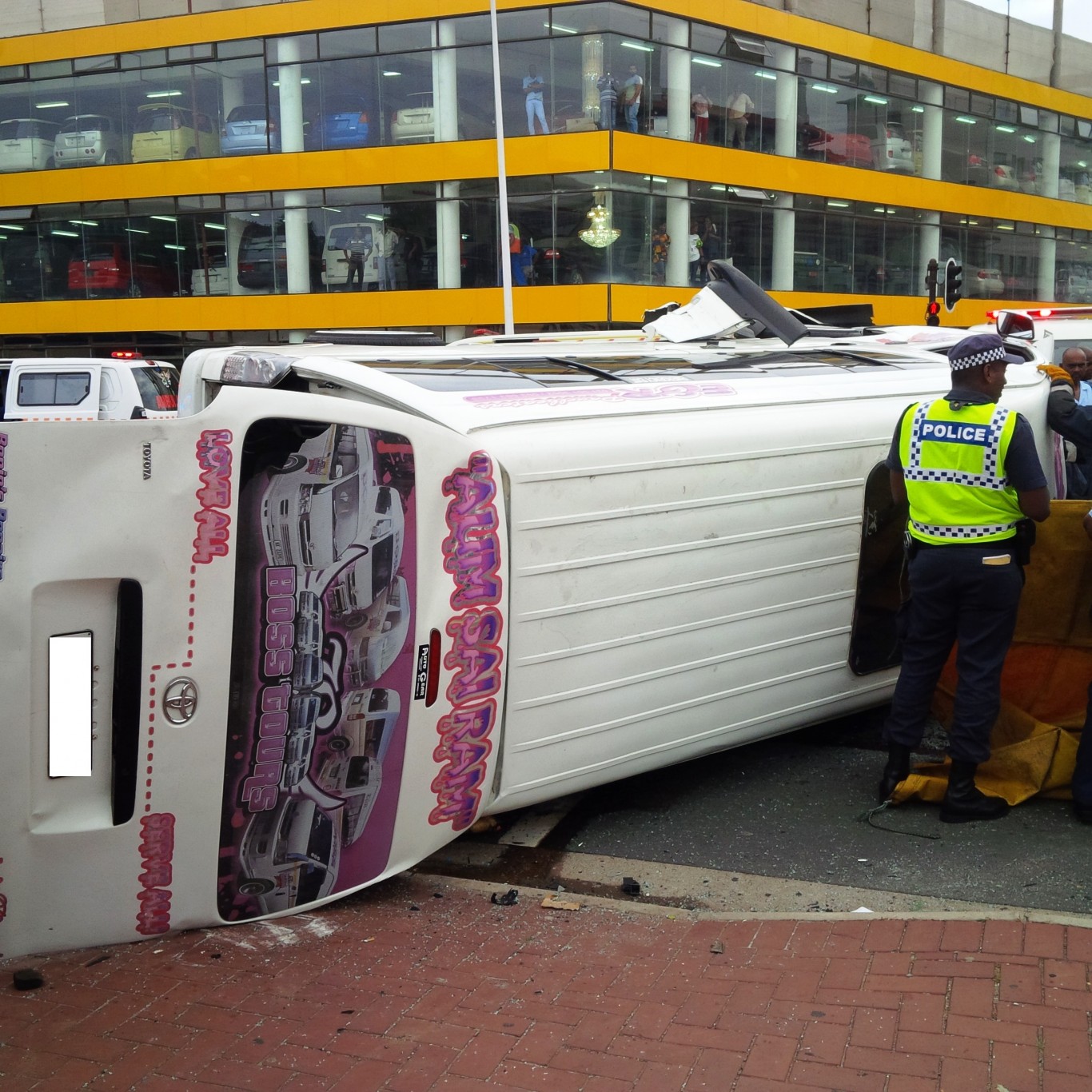 Taxi collision at intersection leaves 1 dead, 17 injured Durban