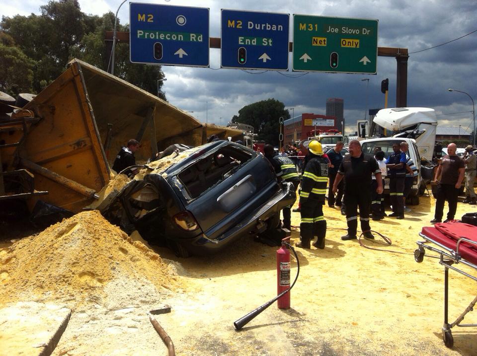 Multiple vehicle collision as truck loses control in South of Johannesburg