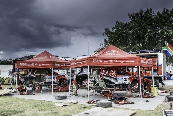 Tough day for Poulter, De Villiers cements second position overall in stage 3 of Dakar