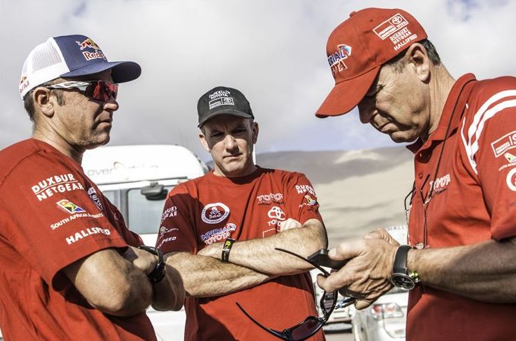 De Villiers and Von Zitzetwitz second on Stage 6 of Dakar 2015