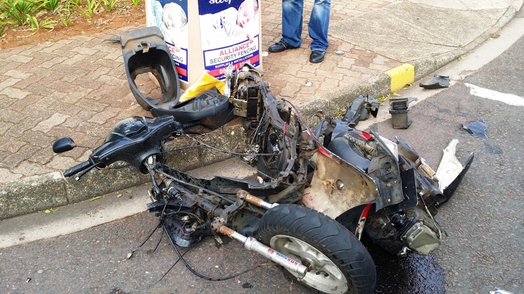 Three injured in bike crash at intersection in Durban