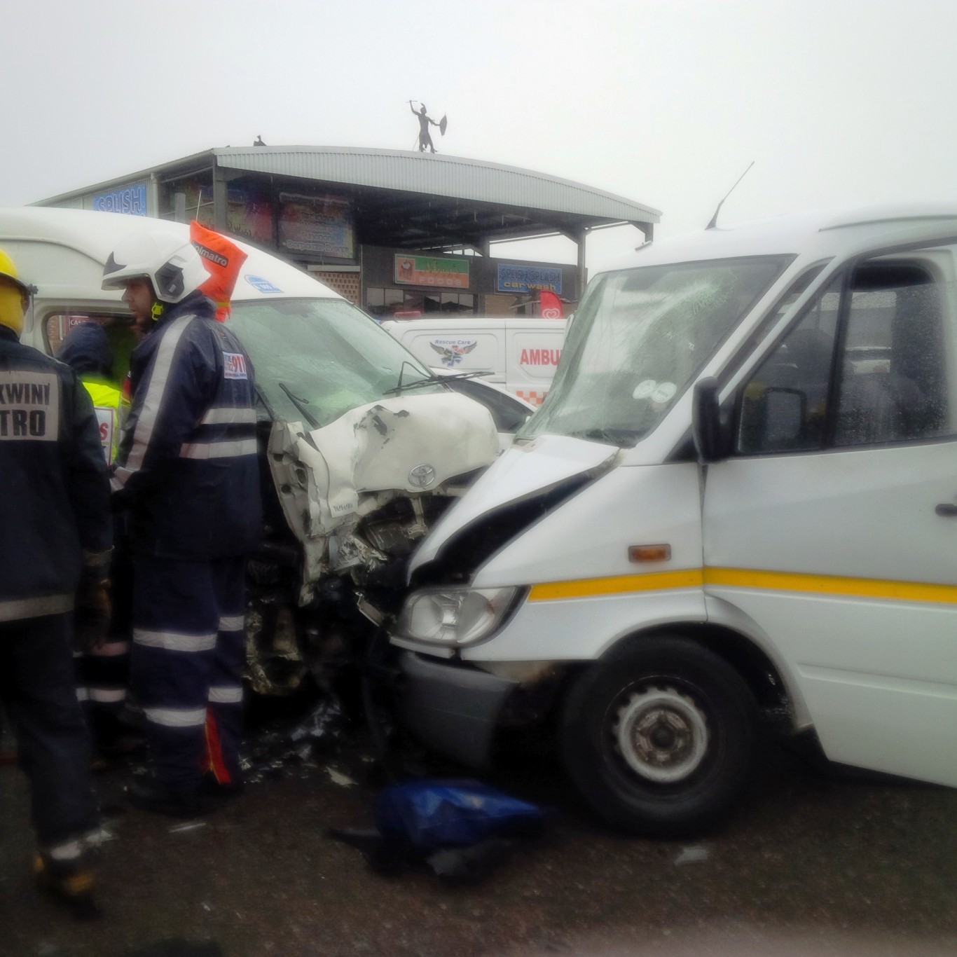 Head on collision leaves 13 injured in Durban