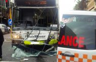 2 Buses, 4 cars collide in Durban CBD