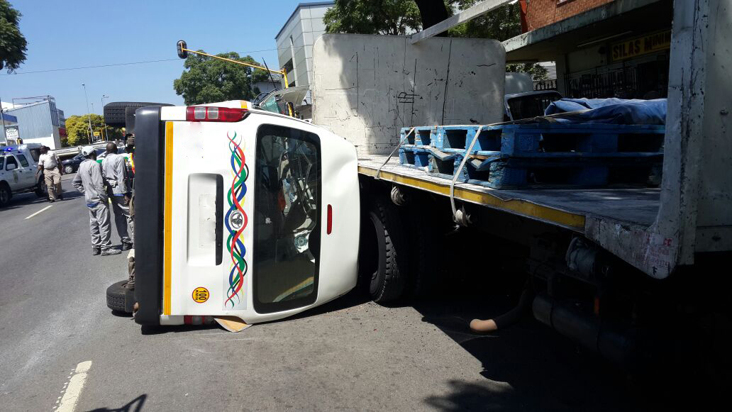 14 Injured in crash near Nkosi Mampuru Street in Arcadia