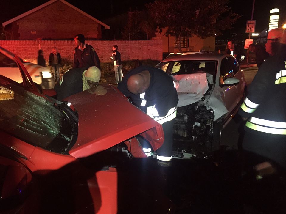 Two injured in head-on collision on Jan Spies avenue in Bloemfontein