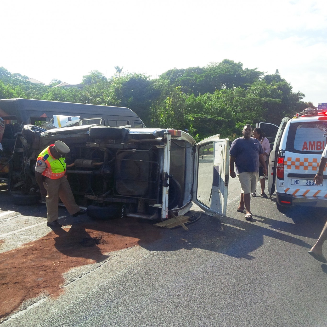 15 Hurt in taxi rollover in Durban