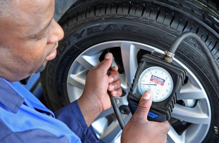 Why should I avoid driving with low tyre pressure?