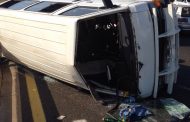 Minibus rollover in KZN at Stamfordhill leaves three injured