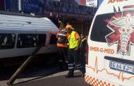 Taxi and two cars collide on the N1 south before Olifantsfontein