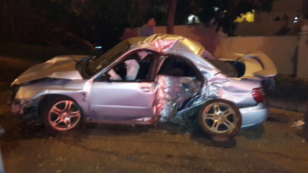 Two injured, one critical after high speed collision om Umhlanga Rocks Drive