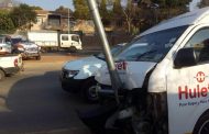 Bitter experience for commuters as taxi crashes into pole after alleged brake failure