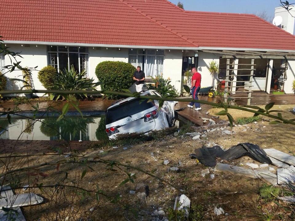 Car crashes into pool in road crash in Linden