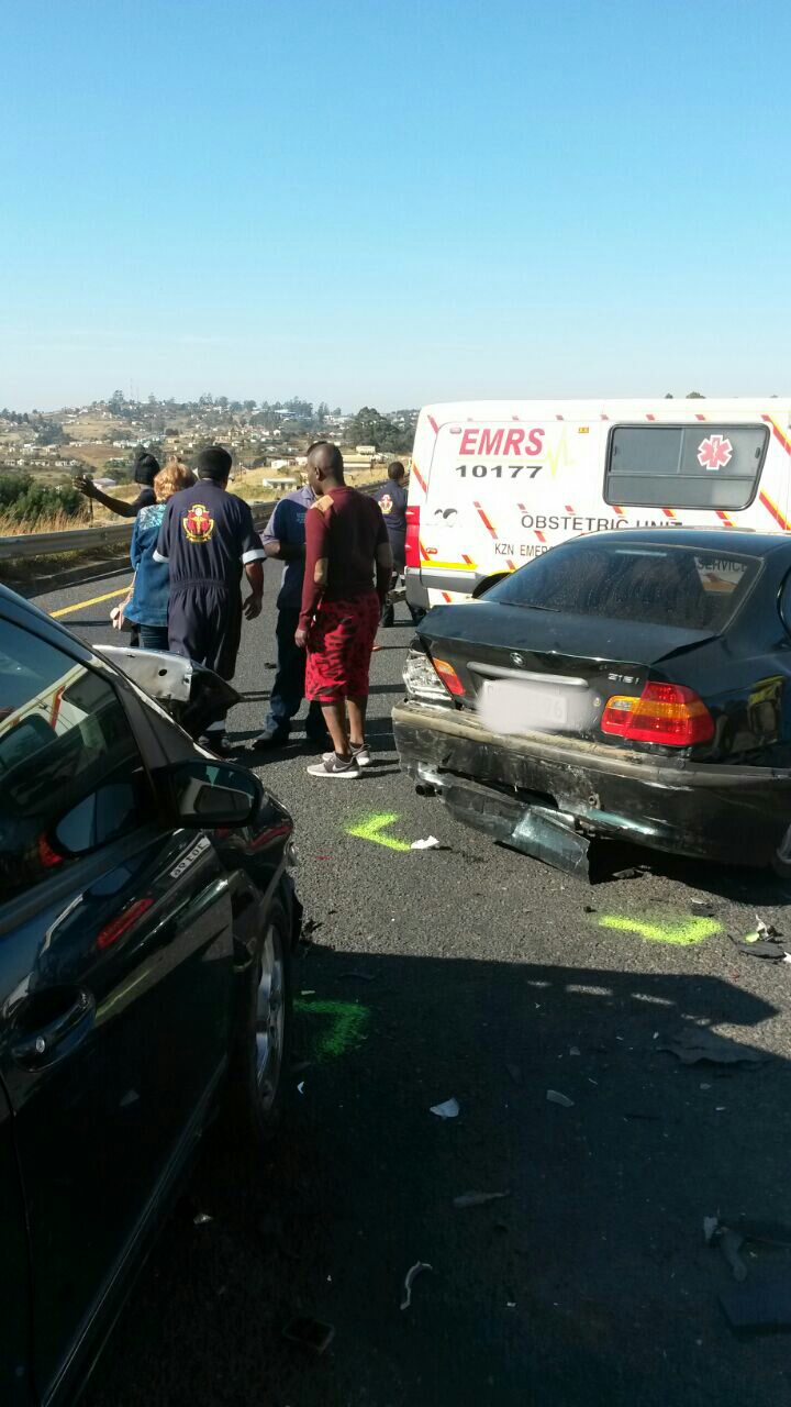 Five cars involved in a crash on the N2 near Izingolweni