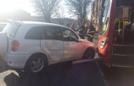Bus passenger sustains minor injuries in collision with car in Auckland Park