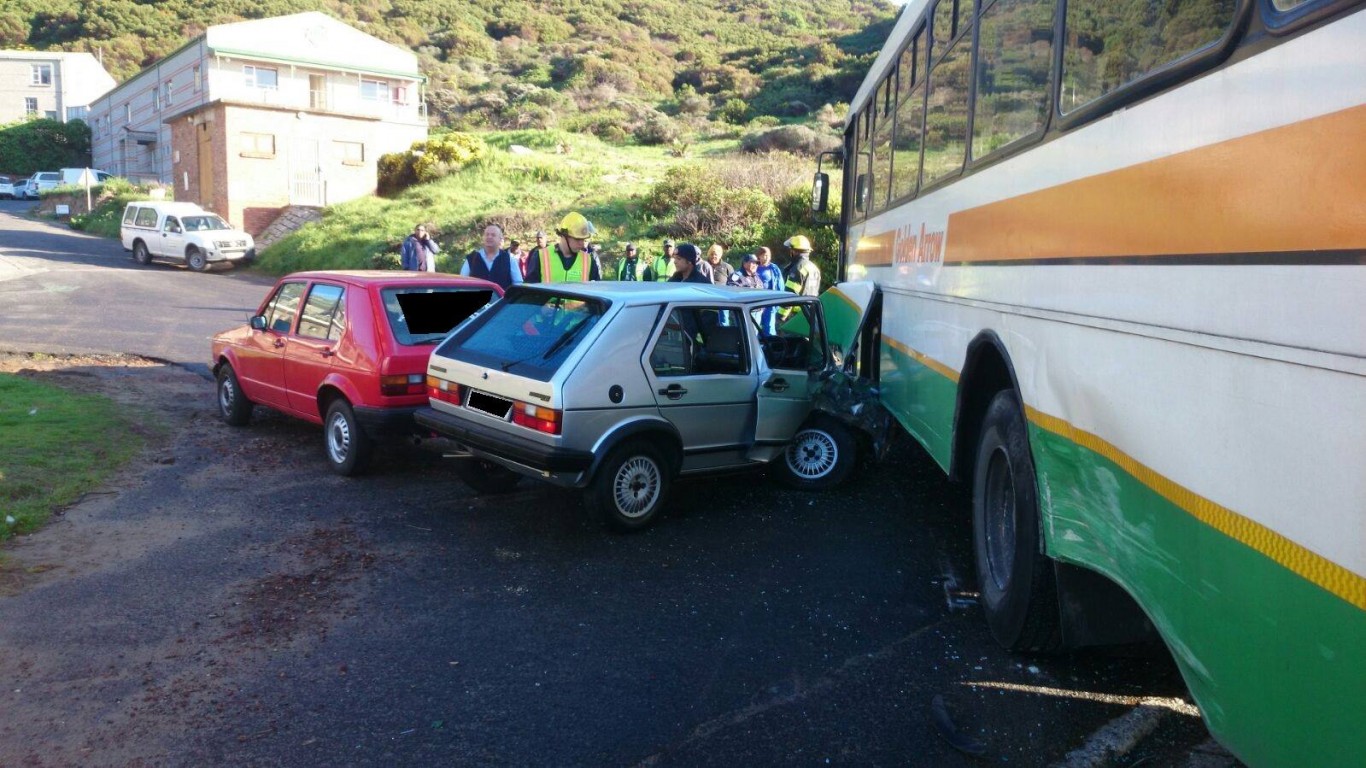 Collision with bus leaves 5 injured at Simons Town
