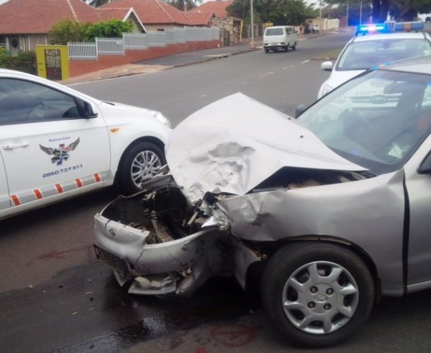 2 injured in Nicholson Road and Deodar Road intersection, Durban