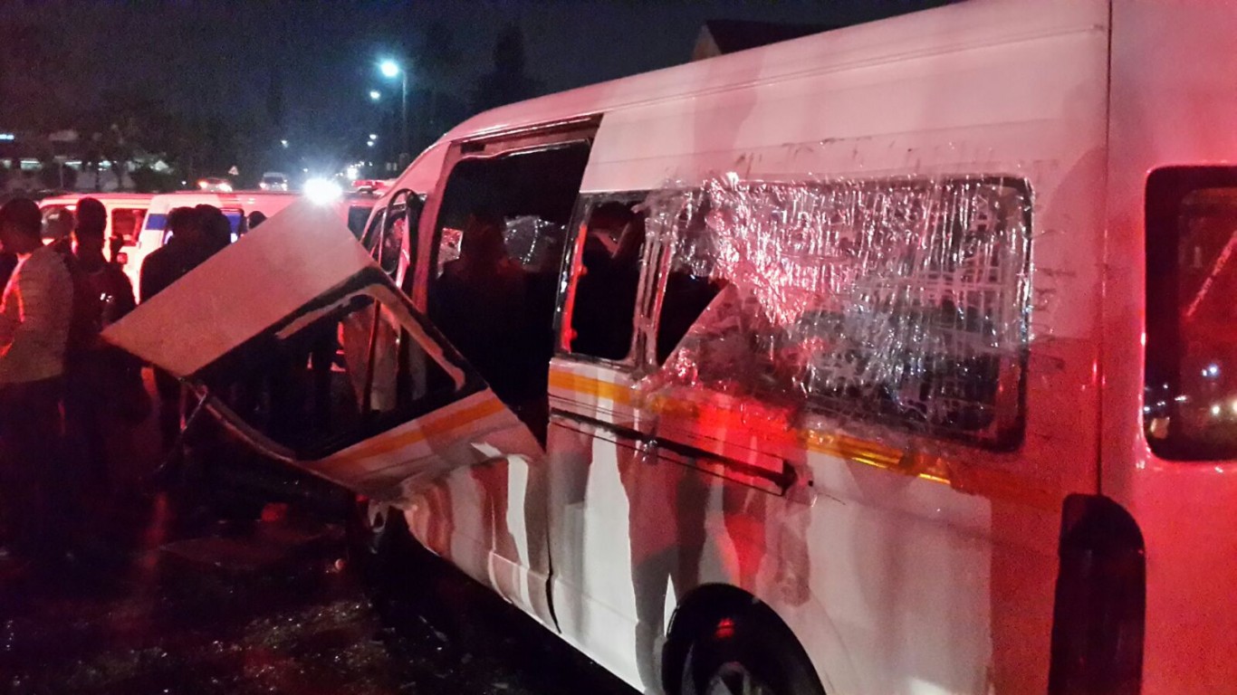 25 injured in two taxi collision