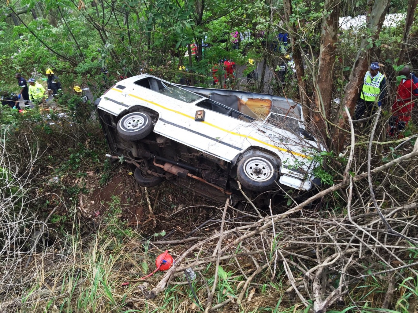 1 Killed, 15 Hurt in taxi collision Shongweni
