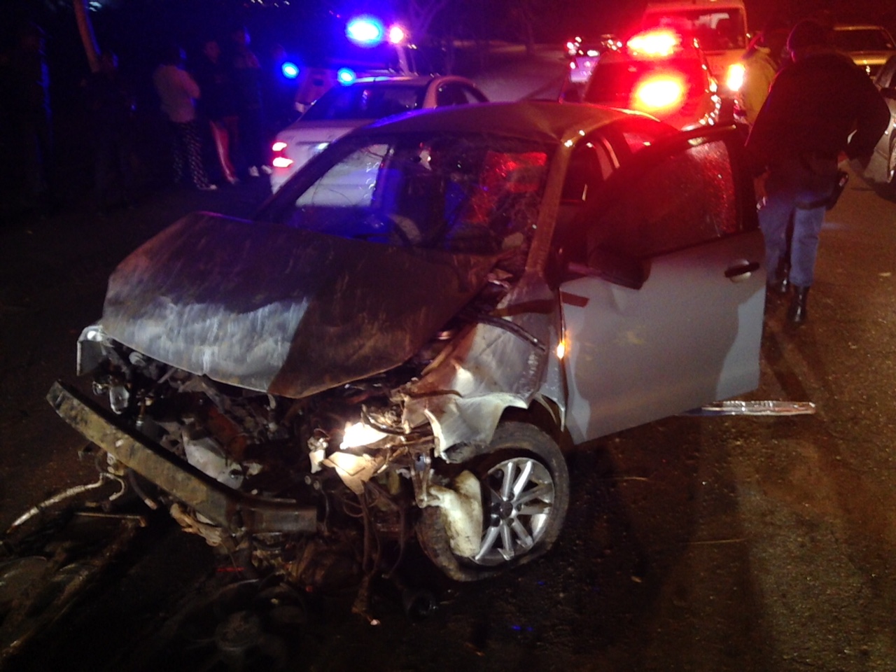 One injured in Newlands East collision