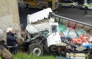 2 killed in major crash on M7, Durban