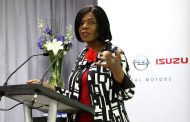 Public Protector Encourages Workplace Diversity at the GMSA Struandale plant