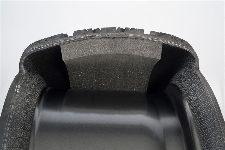 fit-foam-in-tire_d344213-217m_880x500