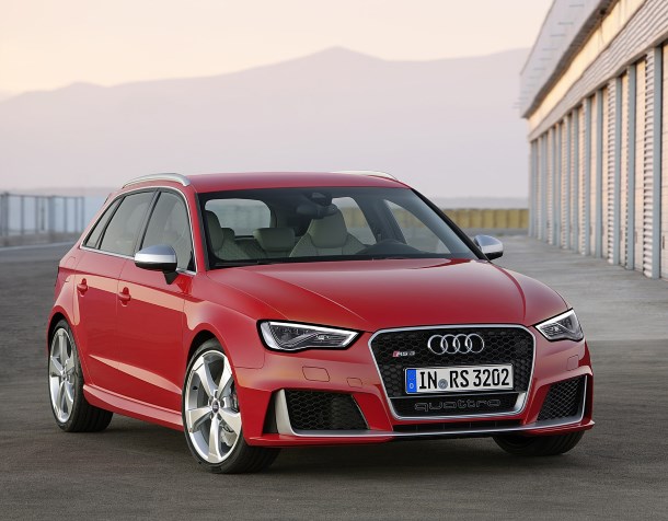 Power in a compact form. The new Audi RS3 Sportback