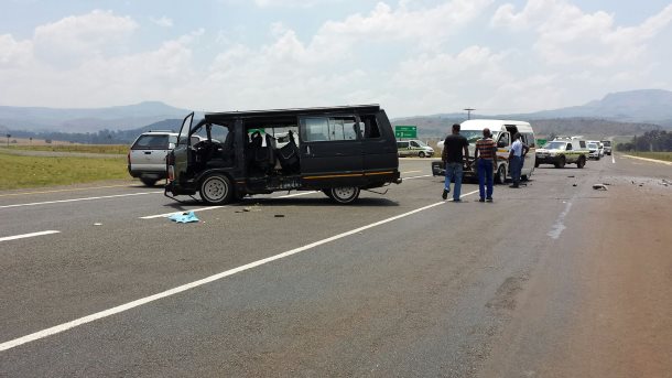 13 injured in N11 Ingogo taxi collision