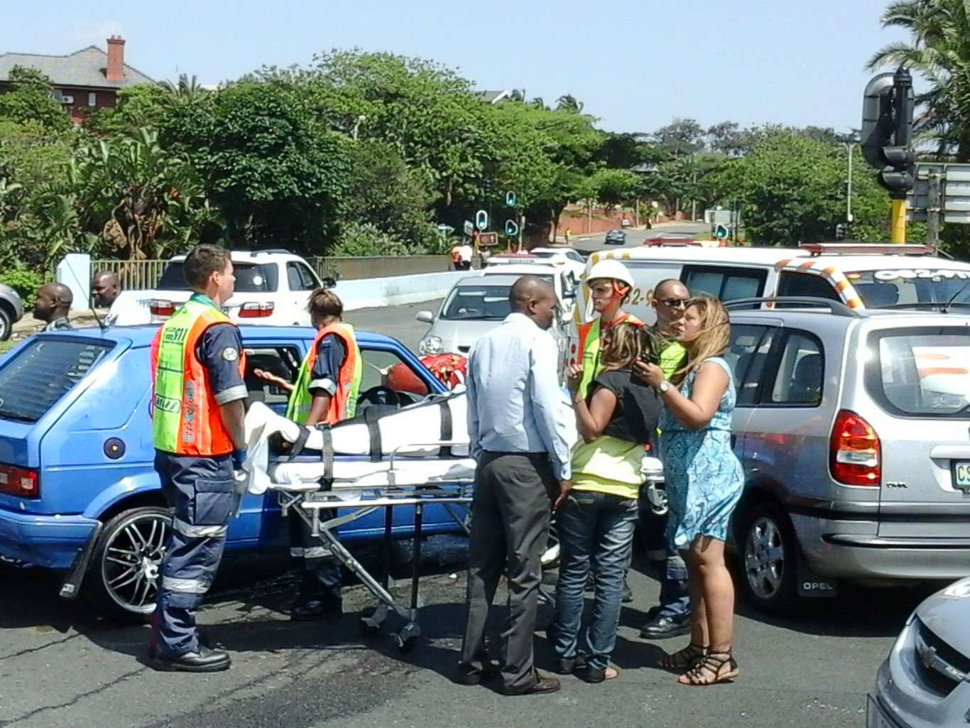 Amanzimtoti crash leaves one seriously injured