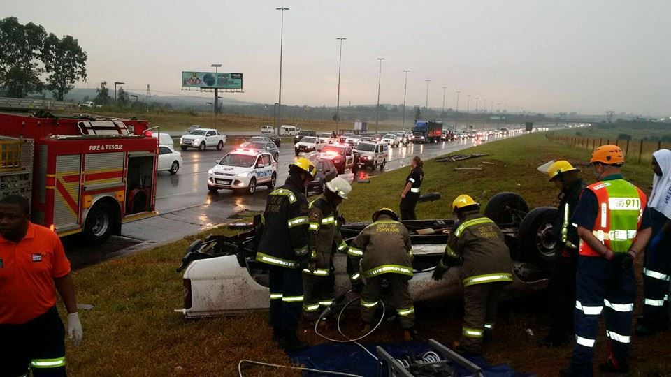 Two injured in vehicle rollover on the R21 North past Olifantsfontein, in Tembisa