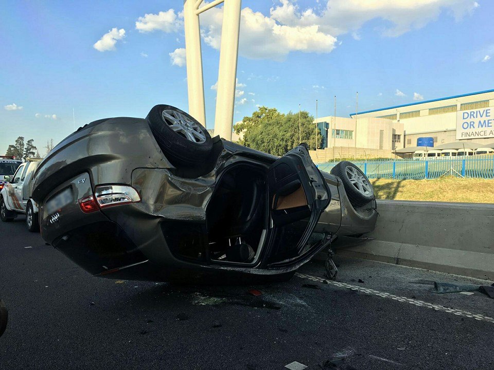 Four injured in vehicle rollover on the N1 North after New Road, in Midrand