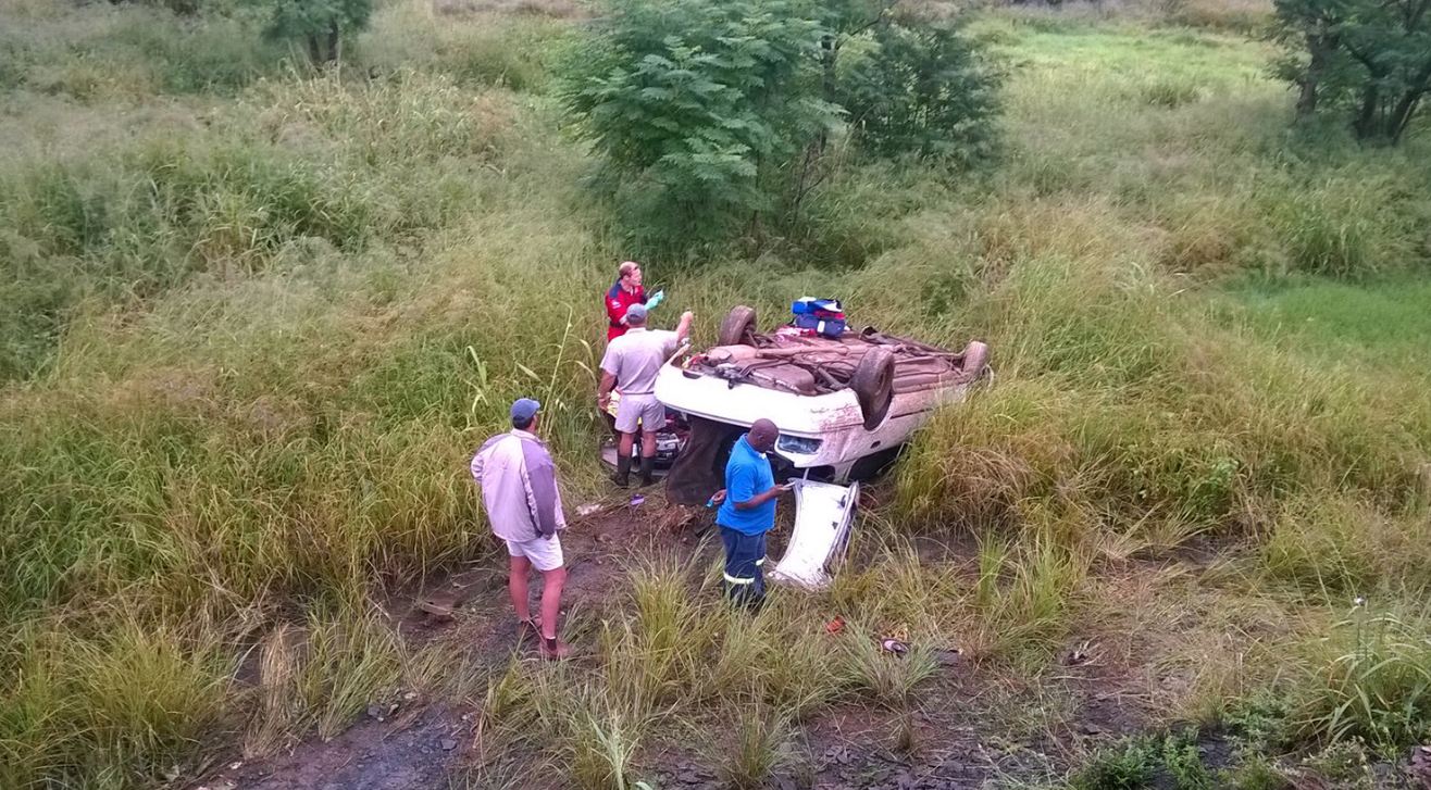 Woman dies, children injured on R33, Albert Falls