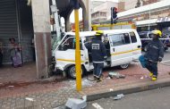 7 Injured in taxi crash at the intersection of Grey Street and Queen Street