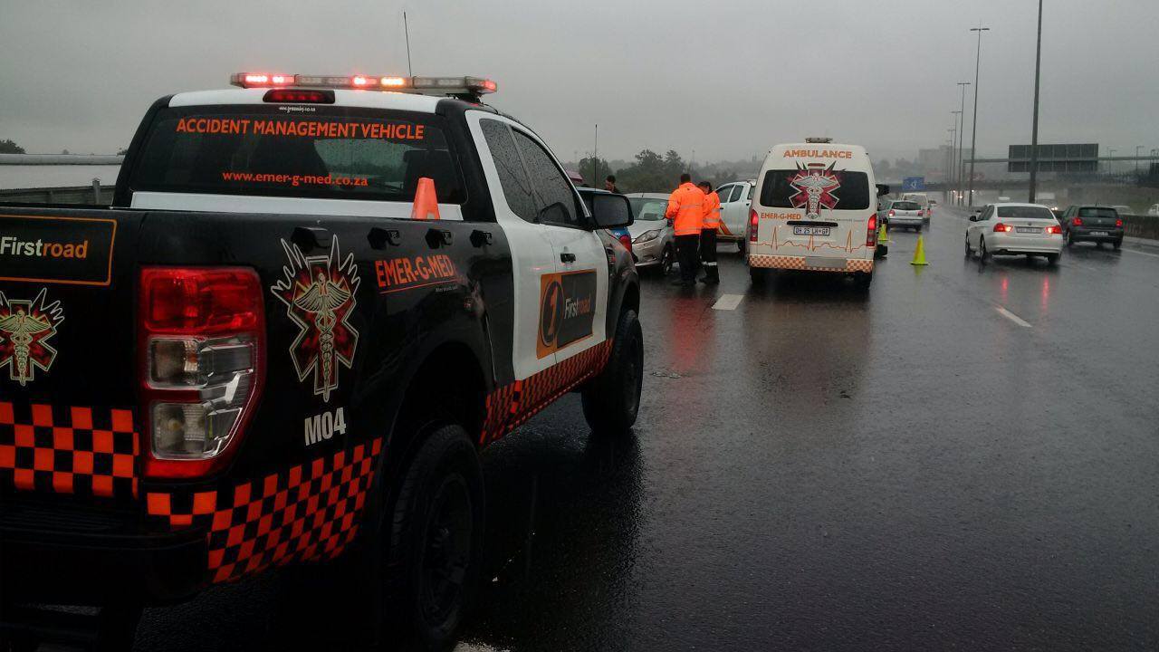 Rollover crash in wet weather on the N12 West after the Edenvale offramp