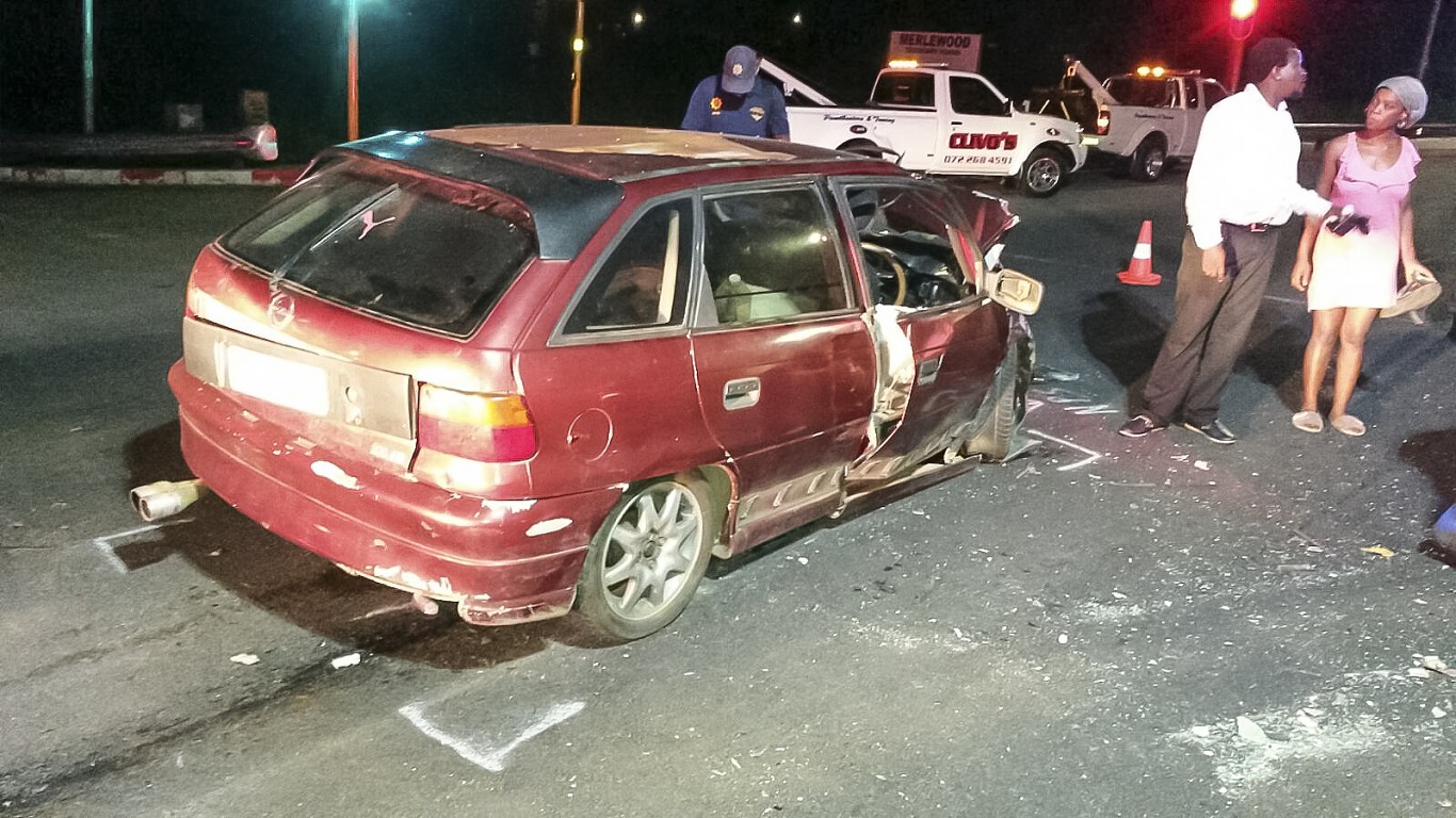 Marburg crash leaves five injured