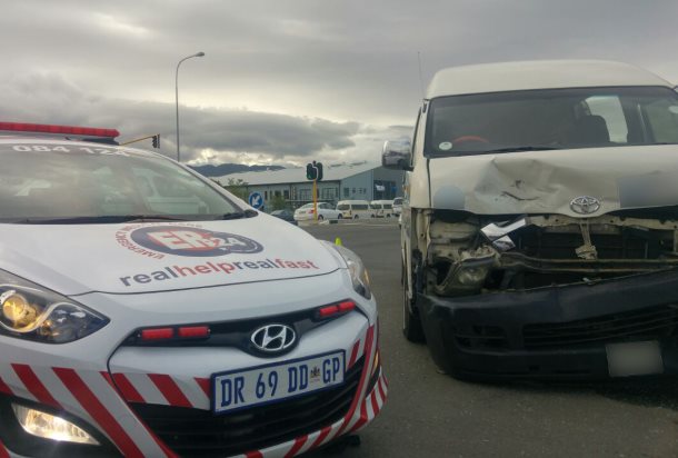 Eleven injured in Somerset West taxi collision