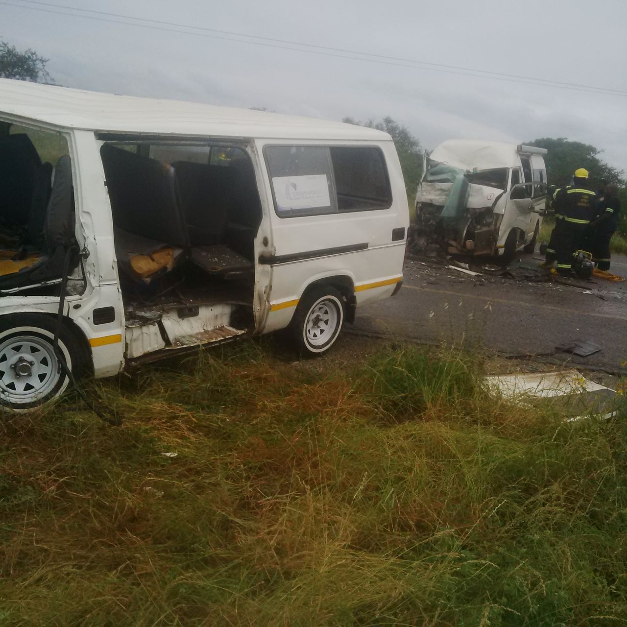 Two taxis collide injuring 16, Musina