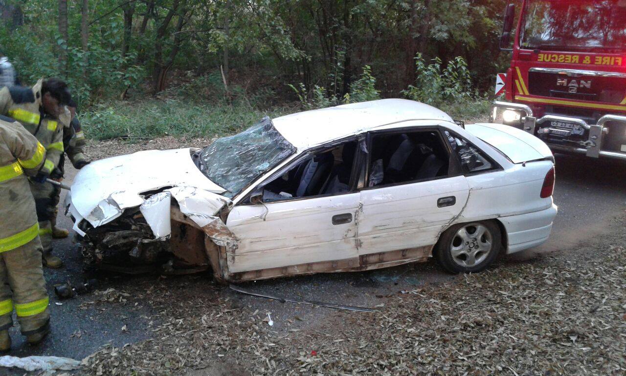 Three injured in rollover in Centurion