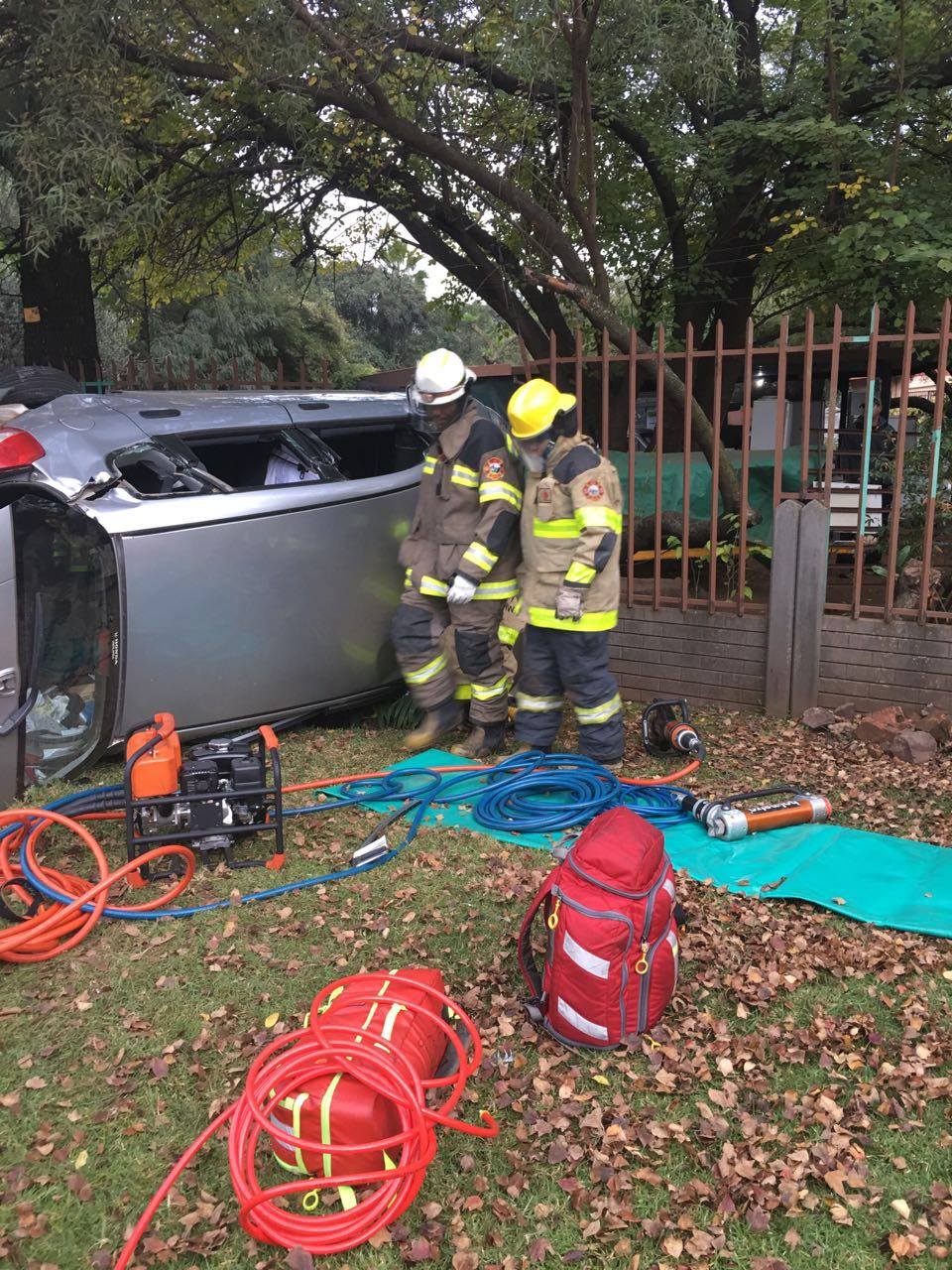 Two cars collide at intersection in Wierda Park