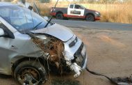 Car crashed into ditch at Muldersdrift when trying to evade crash into another vehicle