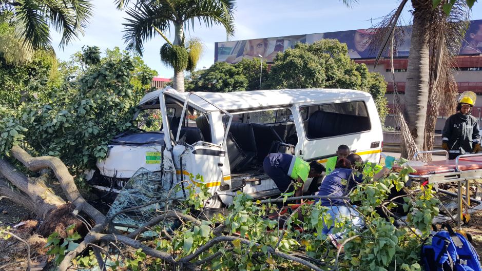 19 Injured in taxi crash in Durban